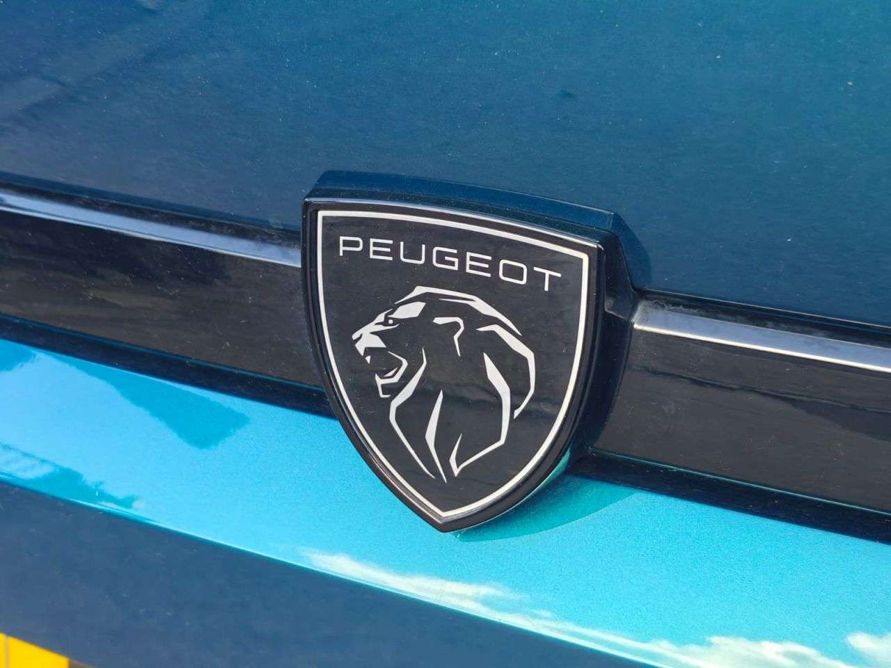 2023 PEUGEOT 408 2023 PEUGEOT 408