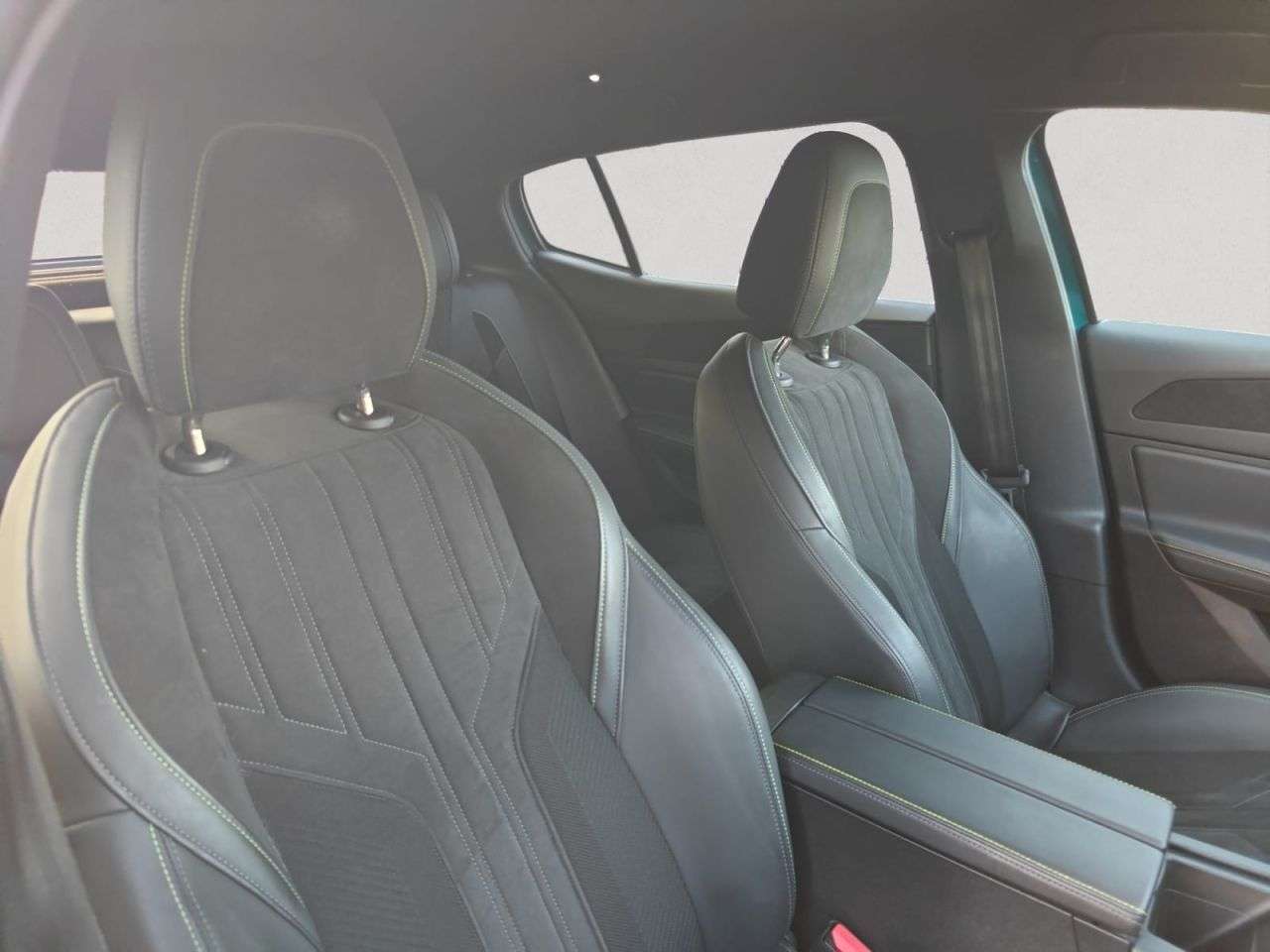 2023 PEUGEOT 408 2023 PEUGEOT 408