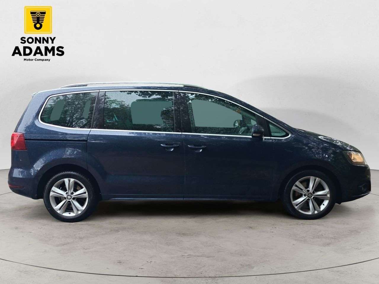 A 2017 SEAT ALHAMBRA 2.0 TDI SE Lux MPV 5dr Diesel DSG Euro 6 (s/s) (184 ps) A 2017 SEAT ALHAMBRA 2.0 TDI SE Lux MPV 5dr Diesel DSG Euro 6 (s/s) (184 ps)