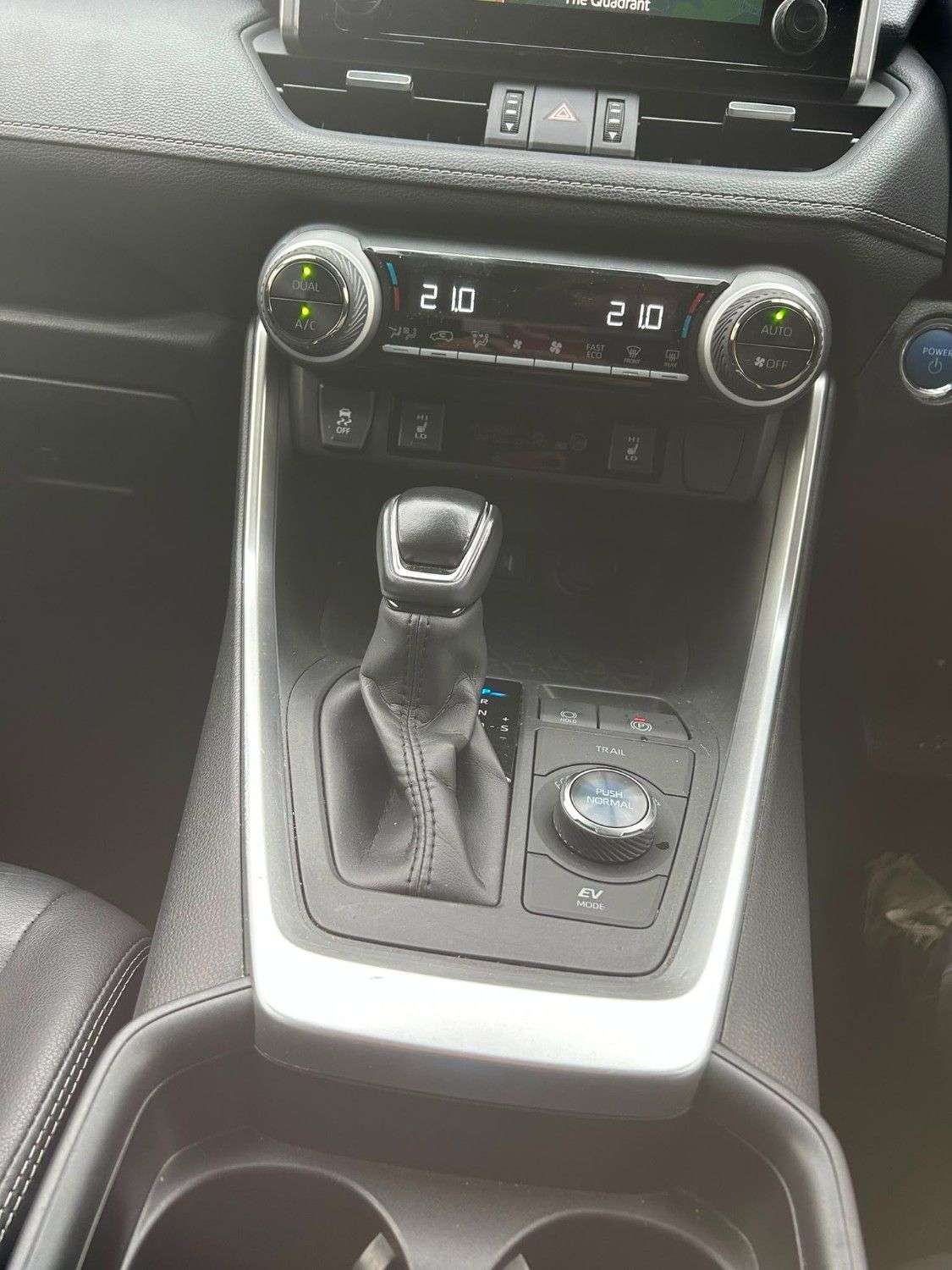 2020 TOYOTA RAV4 2020 TOYOTA RAV4