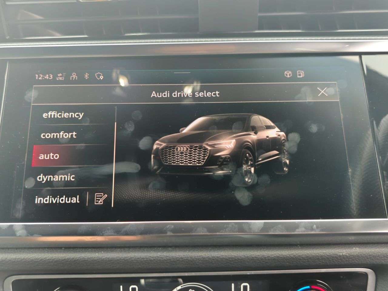 2021 AUDI Q3 2021 AUDI Q3