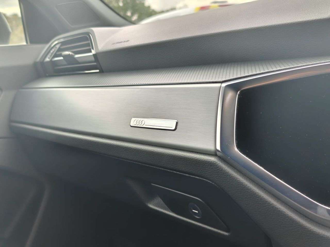2021 AUDI Q3 2021 AUDI Q3