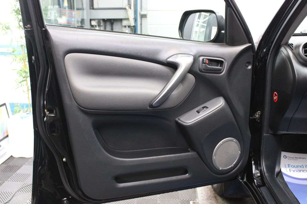 2004 TOYOTA RAV 4 2004 TOYOTA RAV 4