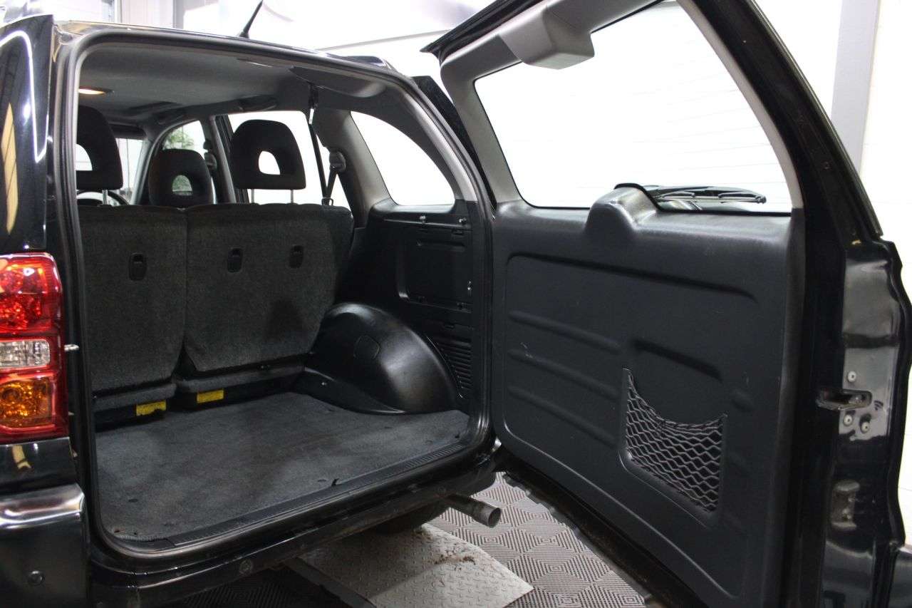 2004 TOYOTA RAV 4 2004 TOYOTA RAV 4