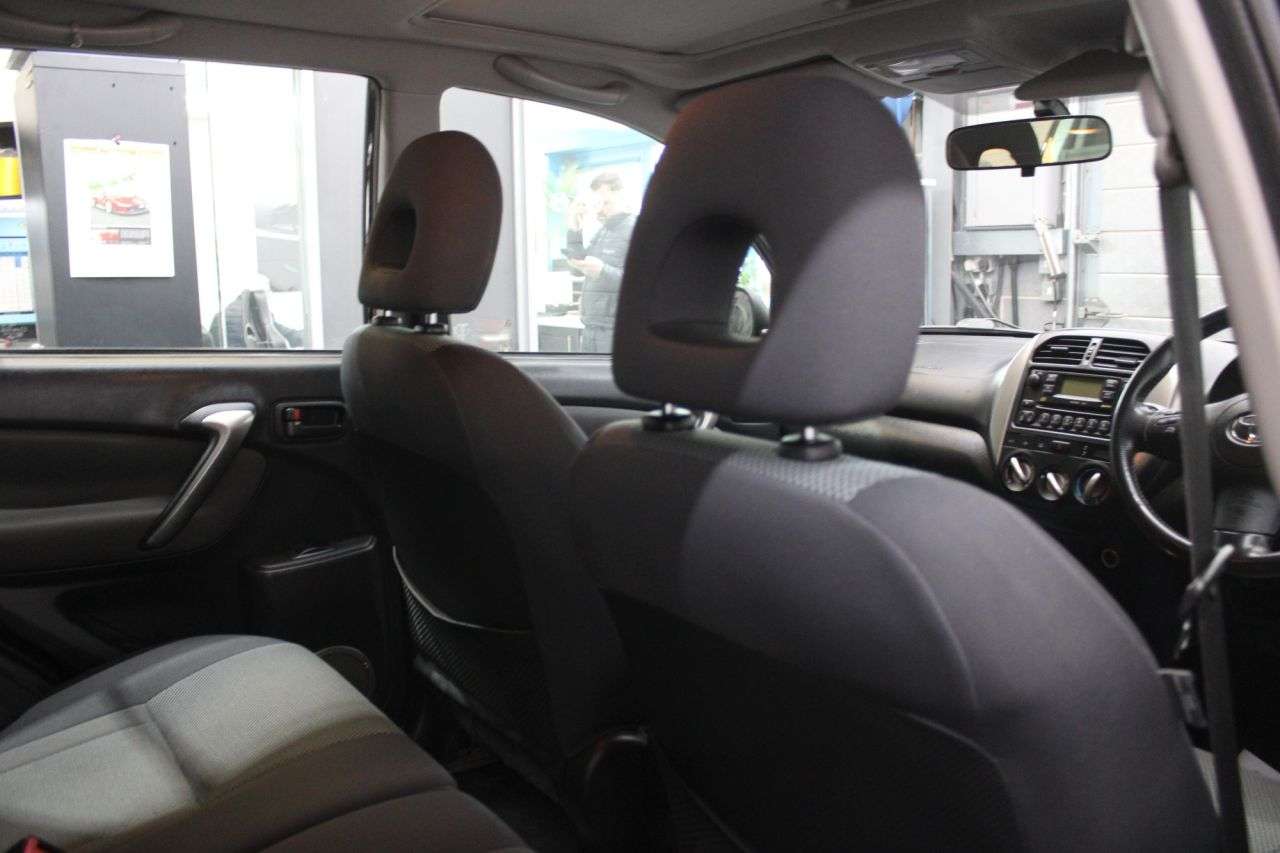 2004 TOYOTA RAV 4 2004 TOYOTA RAV 4