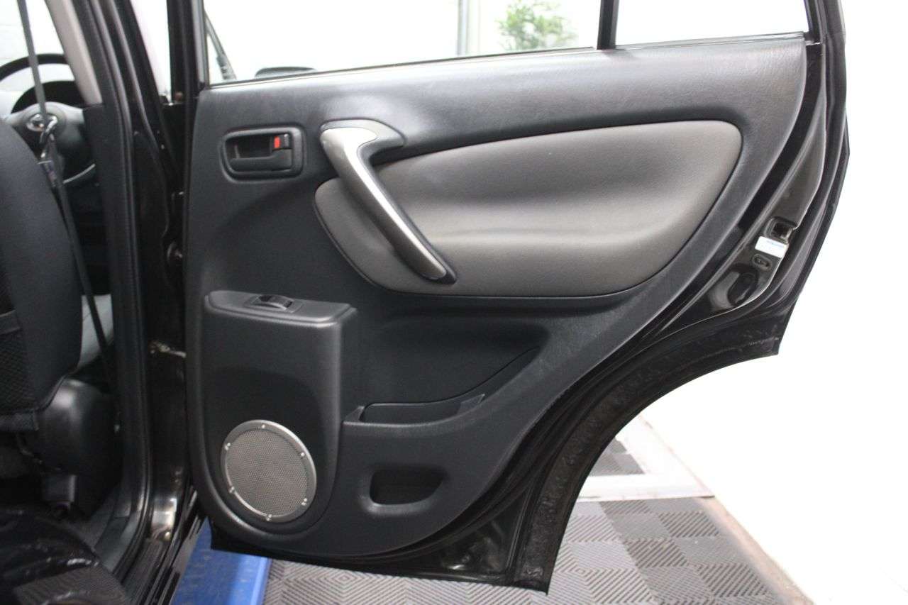 2004 TOYOTA RAV 4 2004 TOYOTA RAV 4