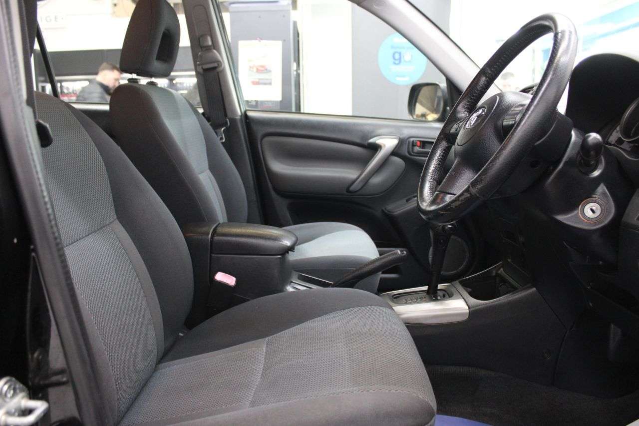 2004 TOYOTA RAV 4 2004 TOYOTA RAV 4