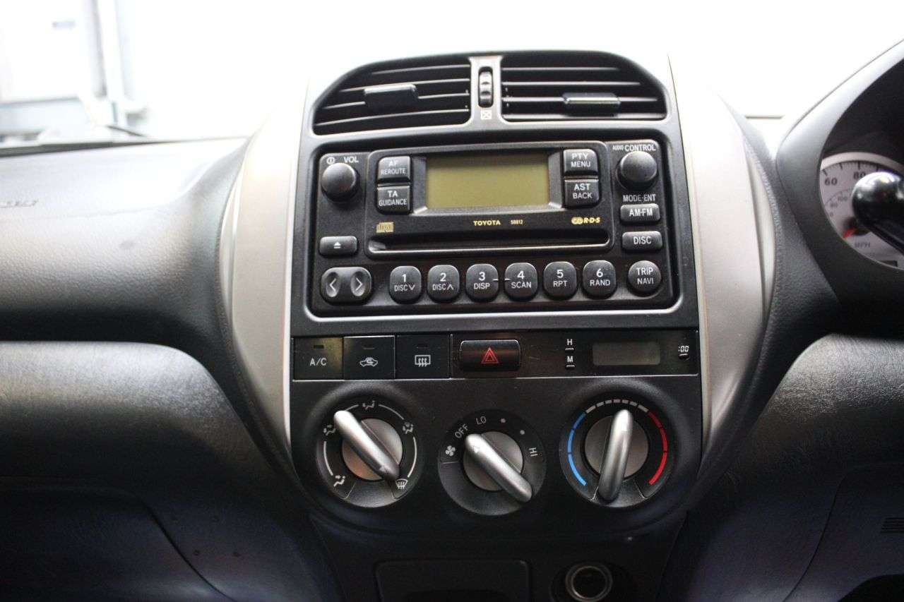 2004 TOYOTA RAV 4 2004 TOYOTA RAV 4