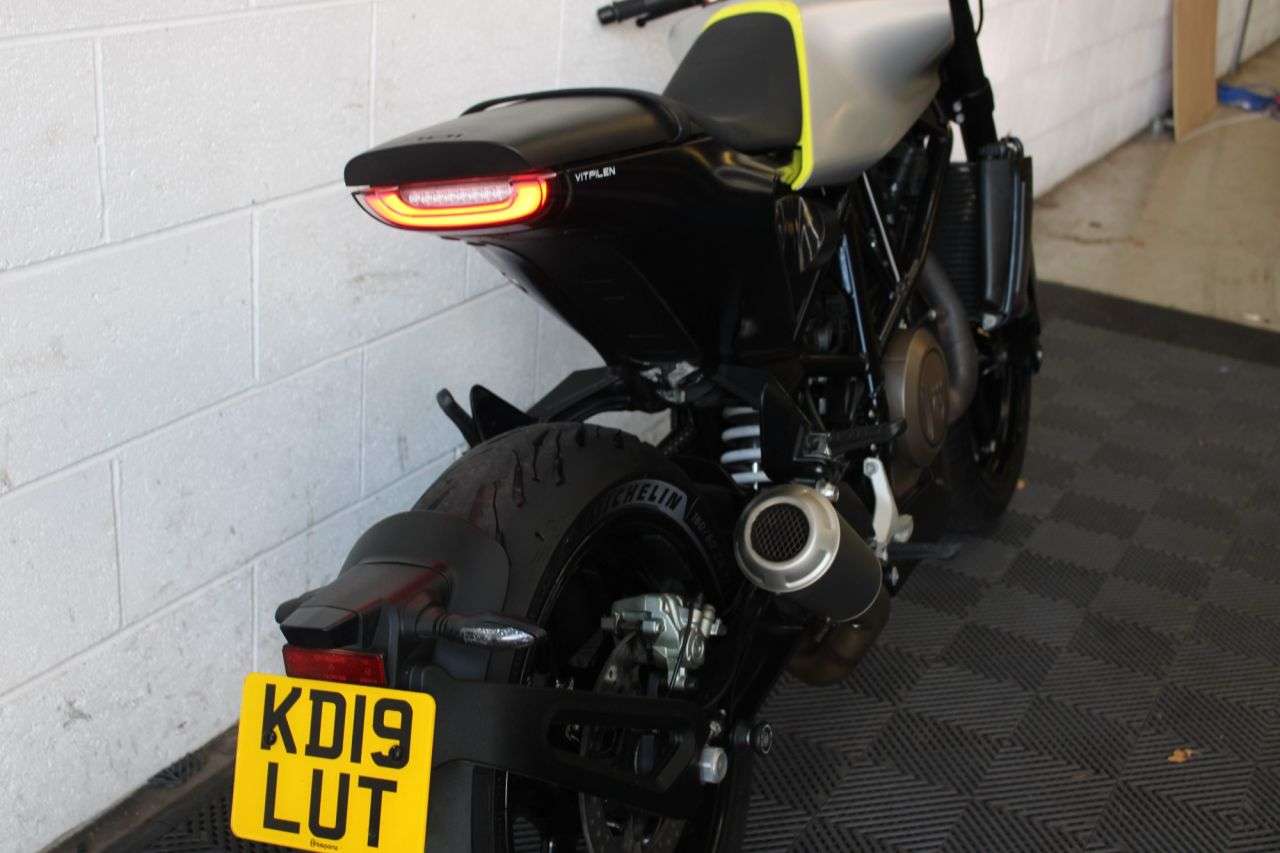 2019 HUSQVARNA VITPILEN 701 2019 HUSQVARNA VITPILEN 701