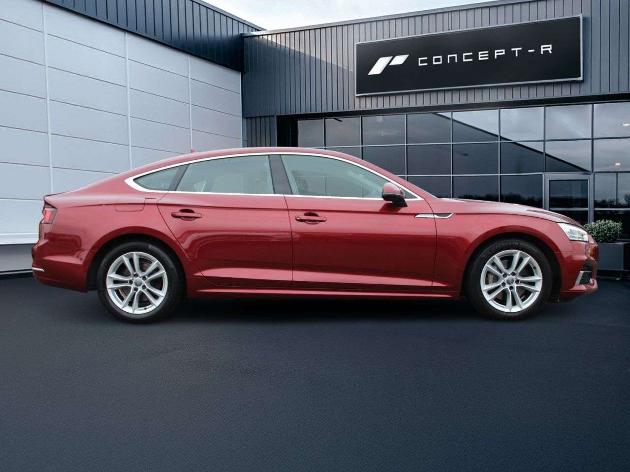 A 2017 AUDI A5 2.0 TDI ultra Sport Sportback 5dr Diesel S Tronic Euro 6 (s/s) (190 ps) CAM A 2017 AUDI A5 2.0 TDI ultra Sport Sportback 5dr Diesel S Tronic Euro 6 (s/s) (190 ps) CAM