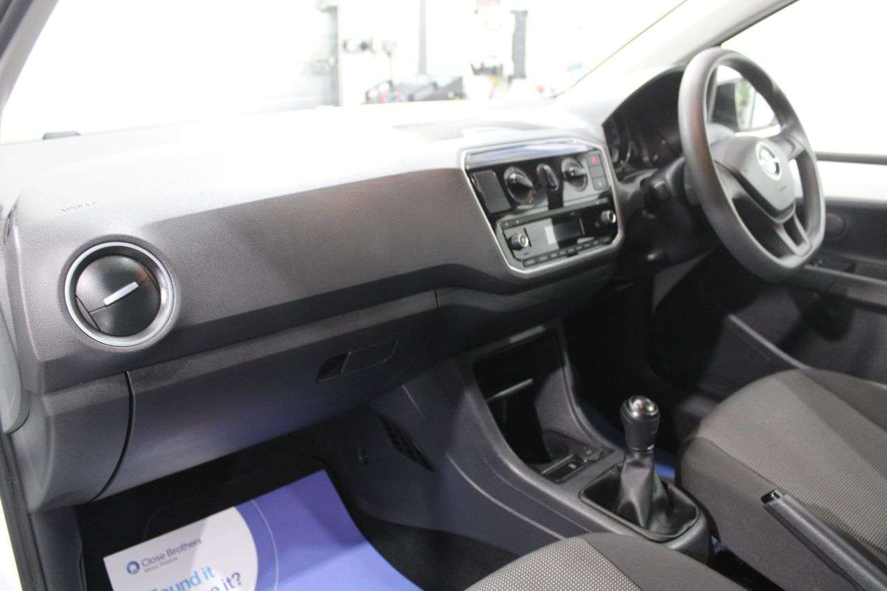 2018 VOLKSWAGEN UP! 2018 VOLKSWAGEN UP!