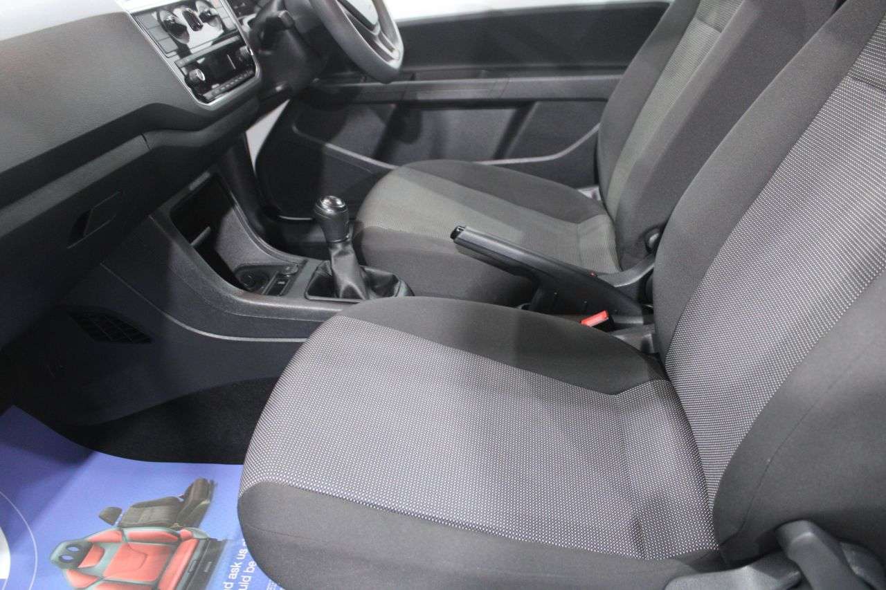 2018 VOLKSWAGEN UP! 2018 VOLKSWAGEN UP!