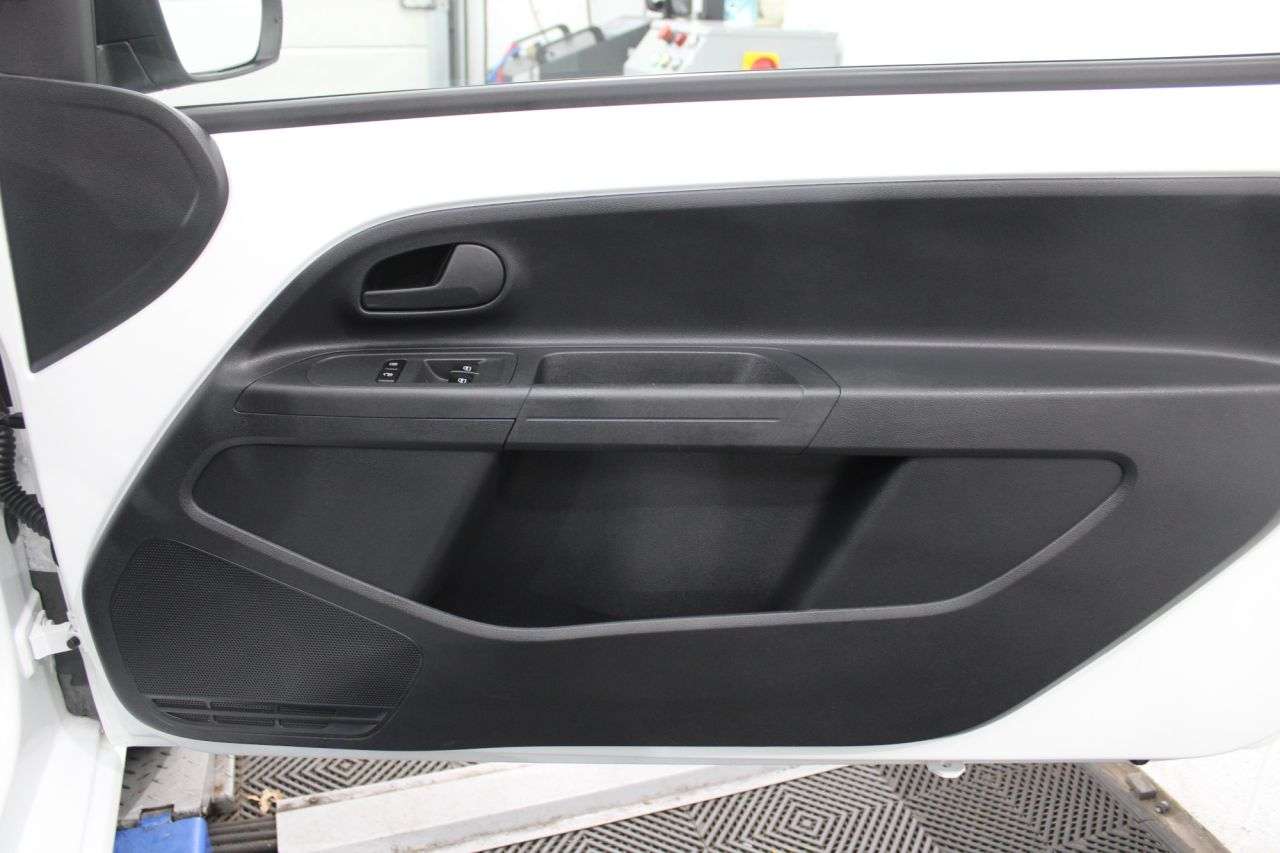 2018 VOLKSWAGEN UP! 2018 VOLKSWAGEN UP!