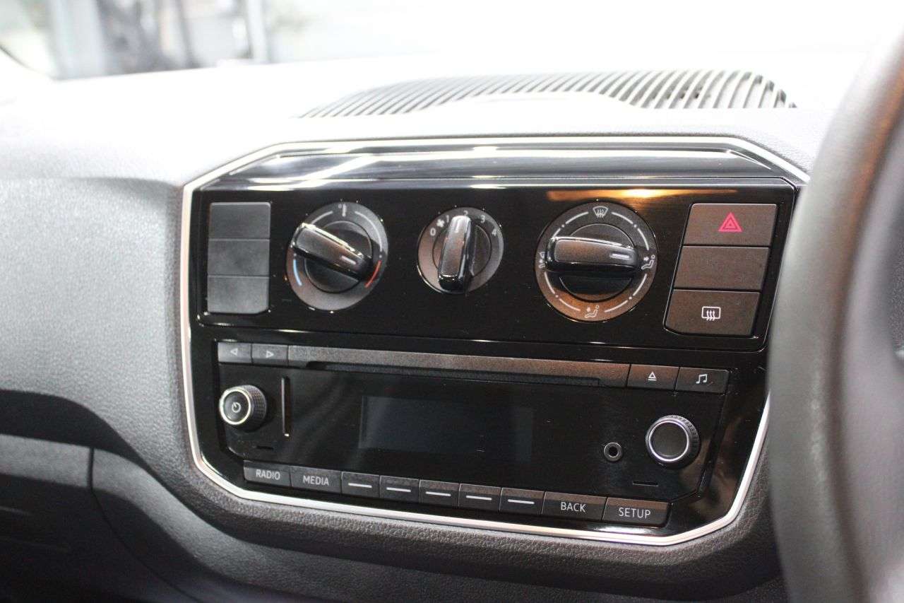 2018 VOLKSWAGEN UP! 2018 VOLKSWAGEN UP!