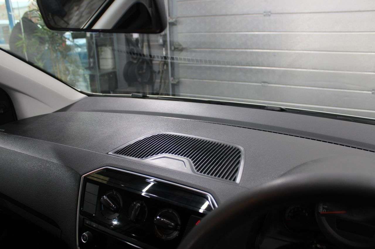 2018 VOLKSWAGEN UP! 2018 VOLKSWAGEN UP!