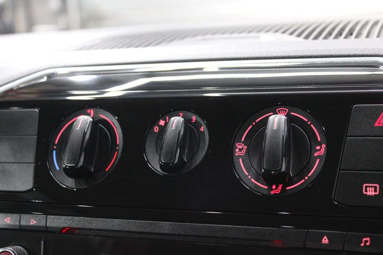 2018 VOLKSWAGEN UP! 2018 VOLKSWAGEN UP!