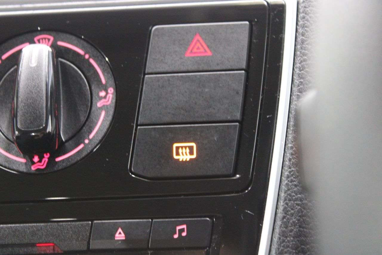 2018 VOLKSWAGEN UP! 2018 VOLKSWAGEN UP!