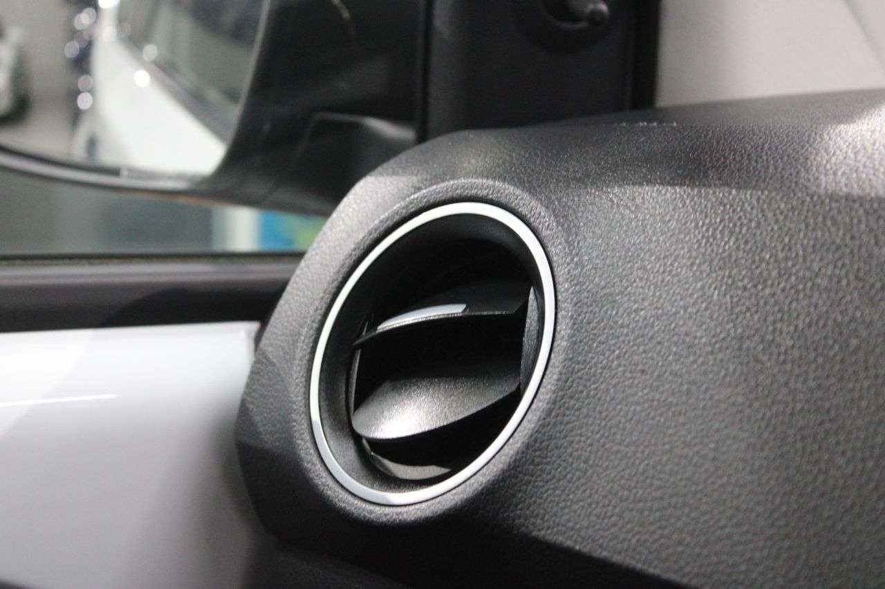 2018 VOLKSWAGEN UP! 2018 VOLKSWAGEN UP!