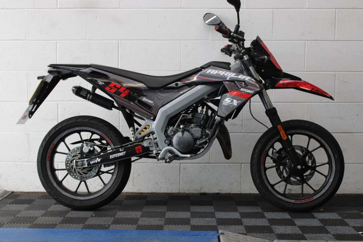 Check out this Aprilia Sx 50 2020 Petrol Manual
