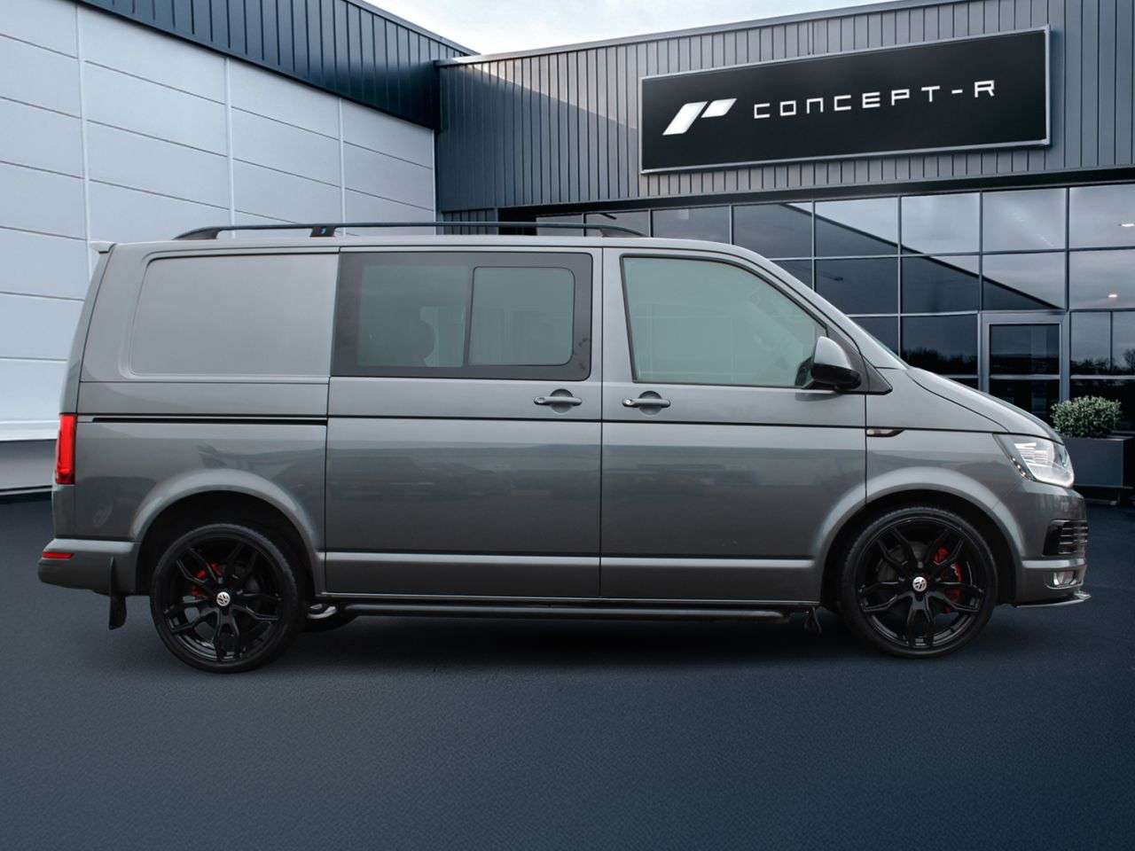 A 2017 VOLKSWAGEN TRANSPORTER 2.0 BiTDI T32 BlueMotion Tech Window Van 4dr Diesel DSG 4Motion SWB Euro 6 A 2017 VOLKSWAGEN TRANSPORTER 2.0 BiTDI T32 BlueMotion Tech Window Van 4dr Diesel DSG 4Motion SWB Euro 6