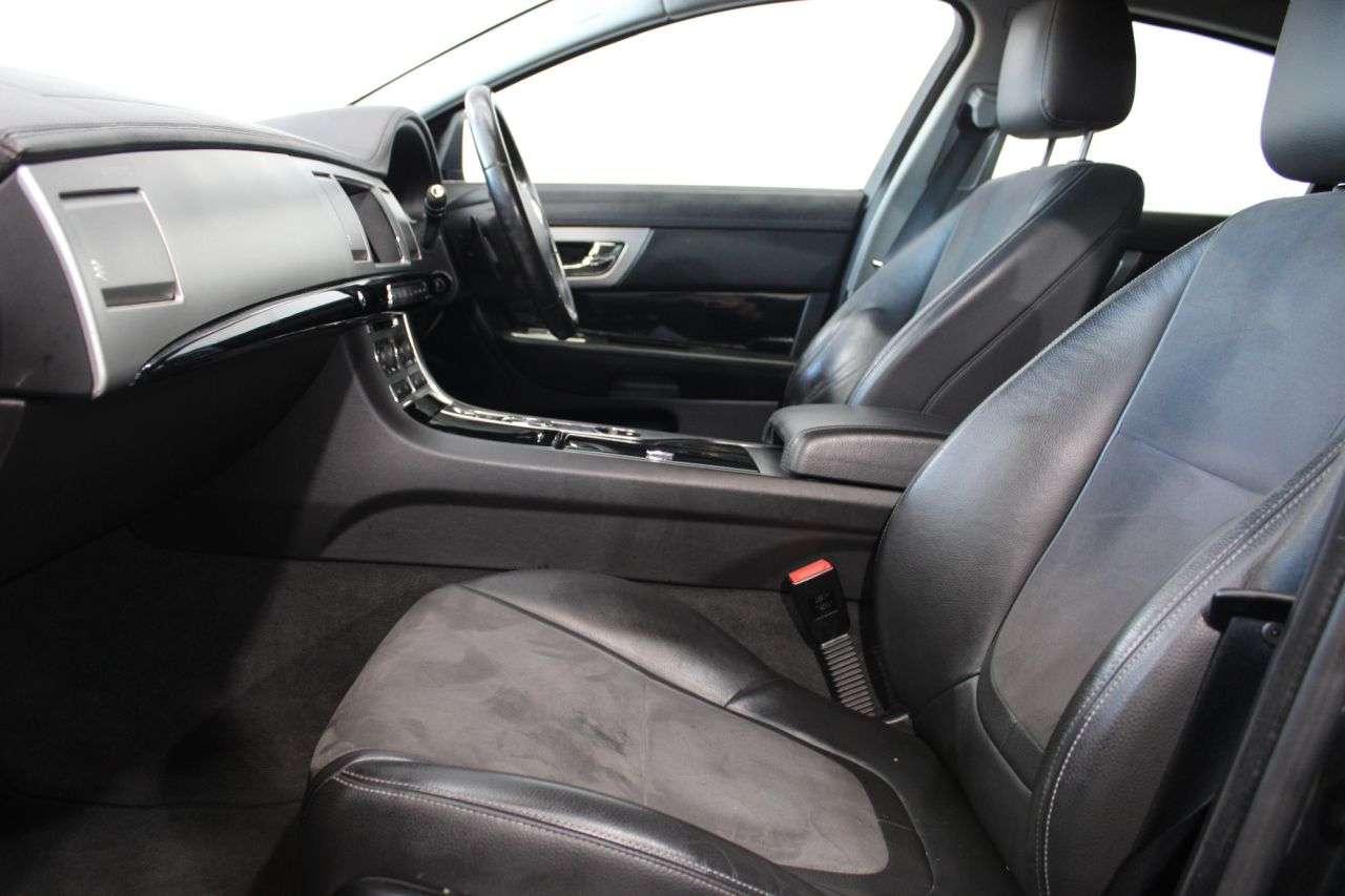 2013 JAGUAR XF 2013 JAGUAR XF