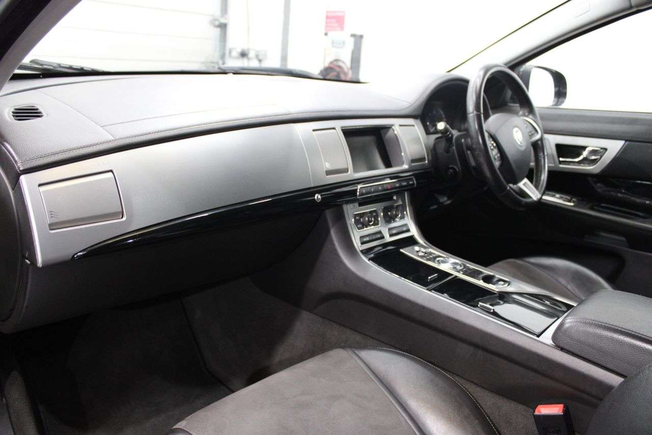 2013 JAGUAR XF 2013 JAGUAR XF