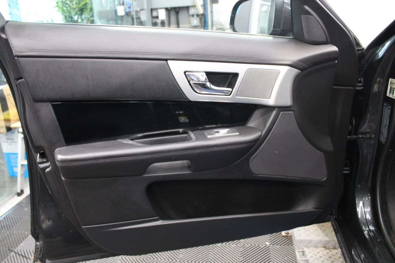 2013 JAGUAR XF 2013 JAGUAR XF