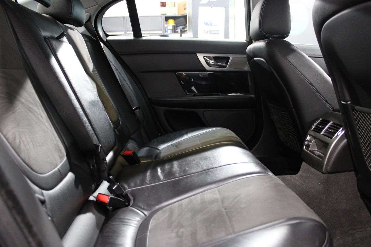 2013 JAGUAR XF 2013 JAGUAR XF