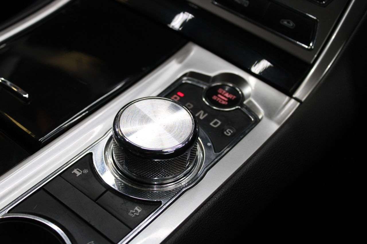 2013 JAGUAR XF 2013 JAGUAR XF