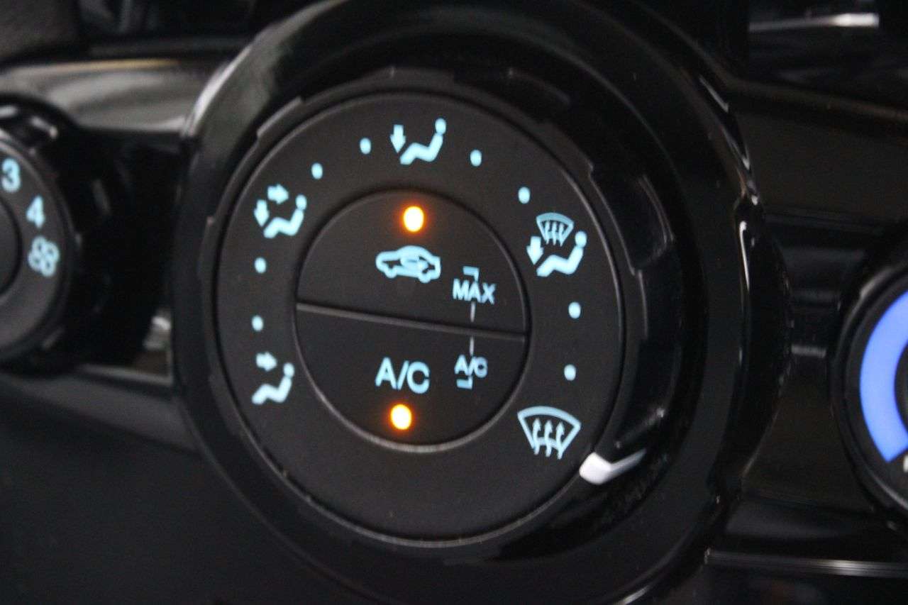 2017 FORD FIESTA 2017 FORD FIESTA