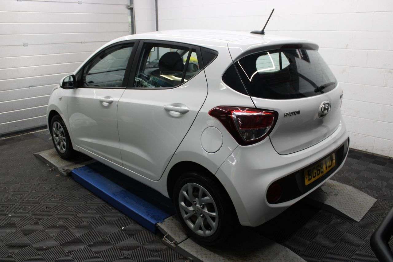 2018 HYUNDAI I10 2018 HYUNDAI I10