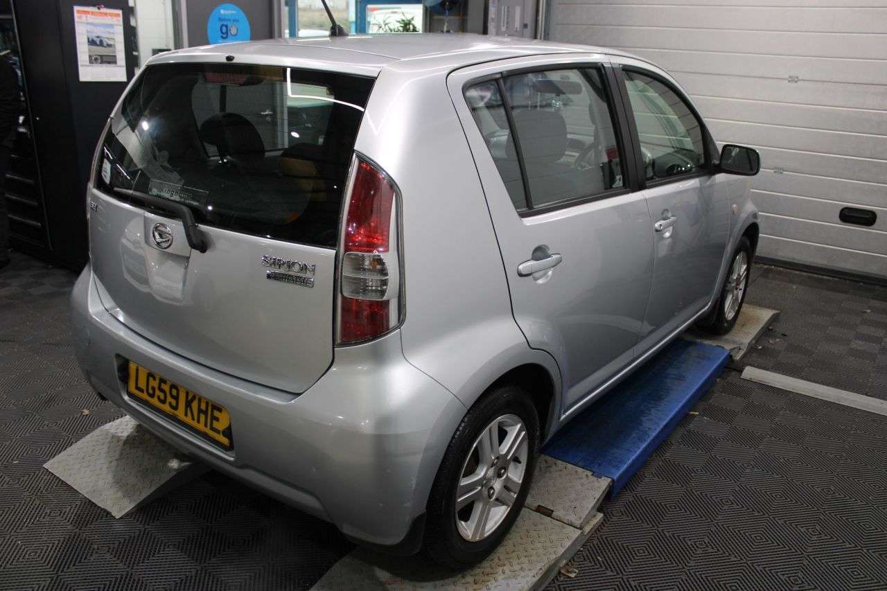 2010 DAIHATSU SIRION 2010 DAIHATSU SIRION