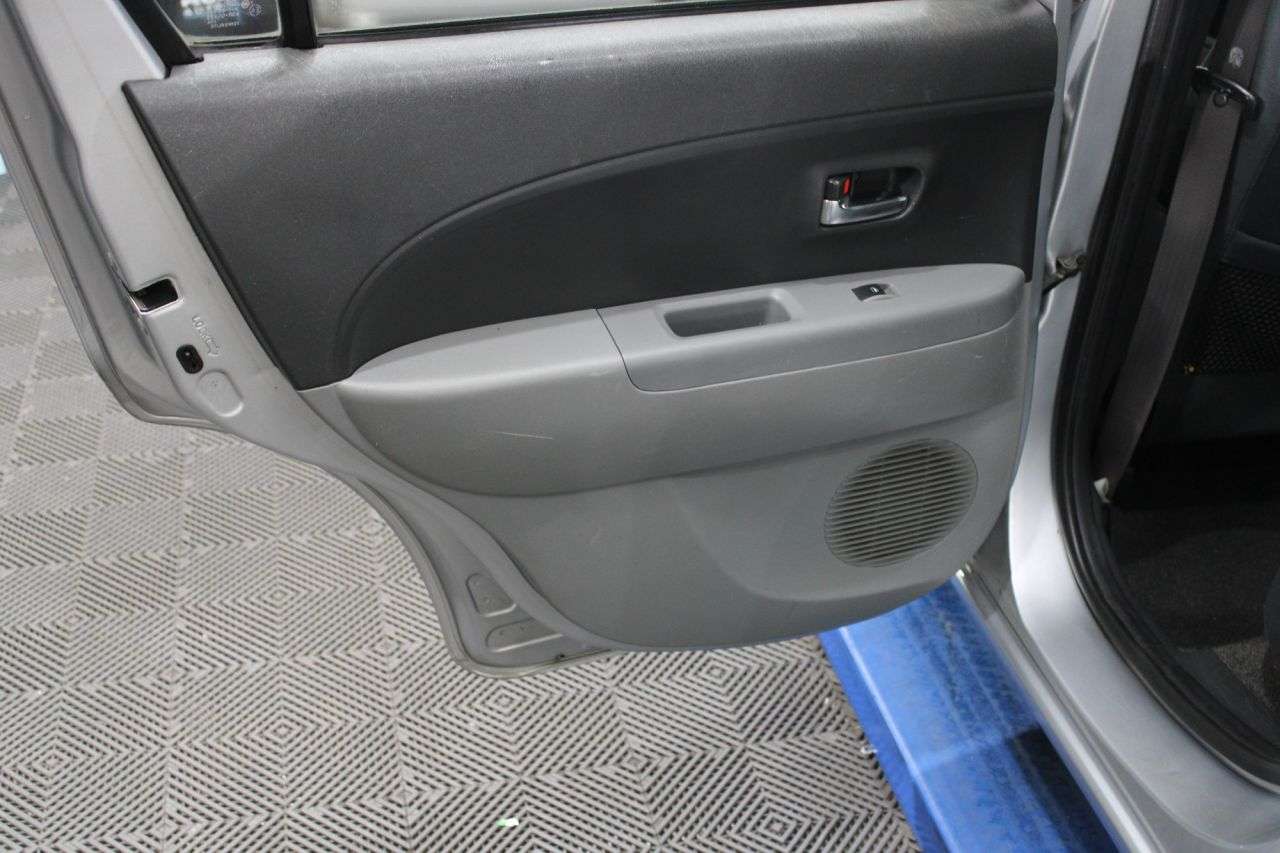 2010 DAIHATSU SIRION 2010 DAIHATSU SIRION