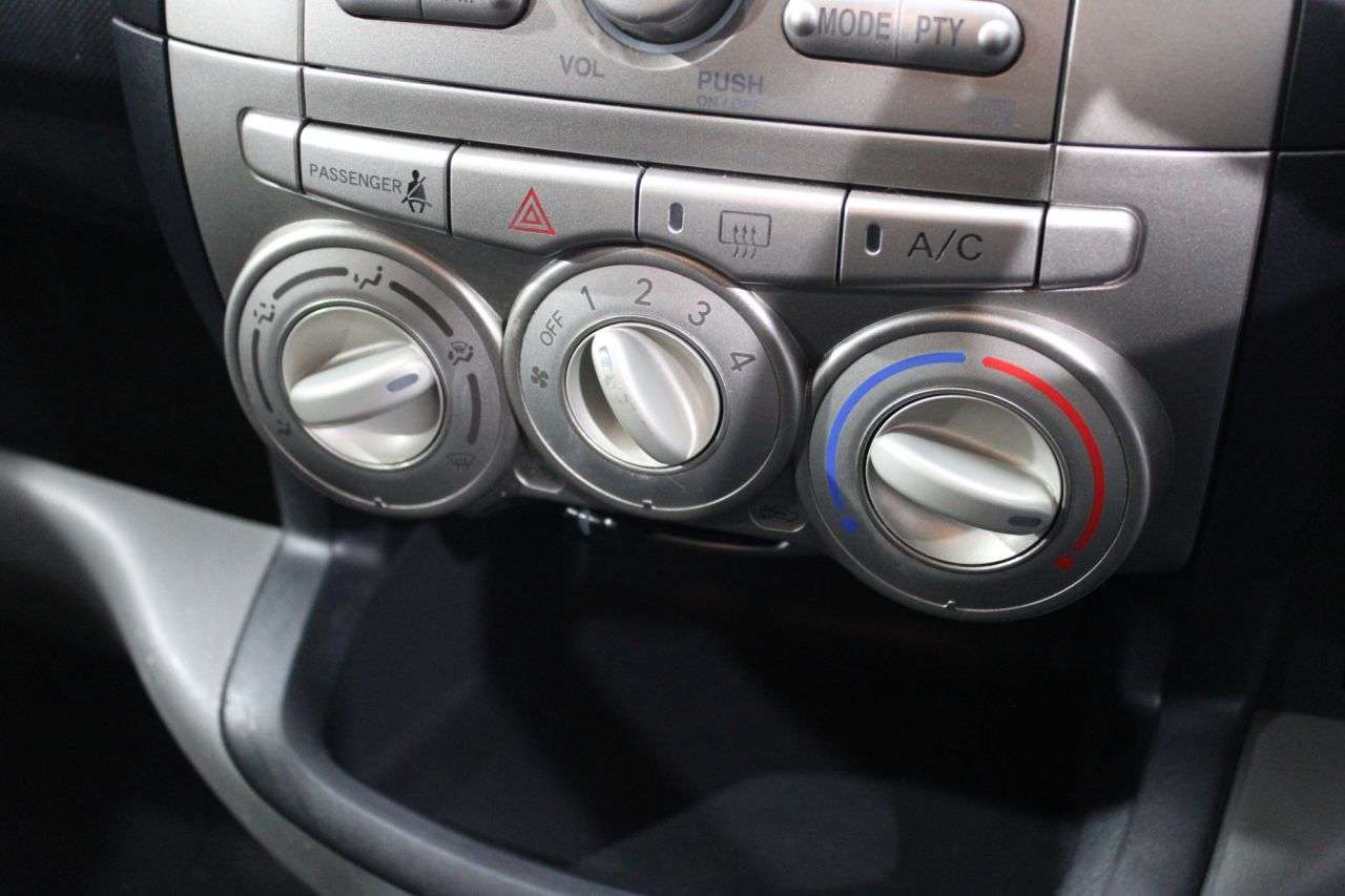 2010 DAIHATSU SIRION 2010 DAIHATSU SIRION