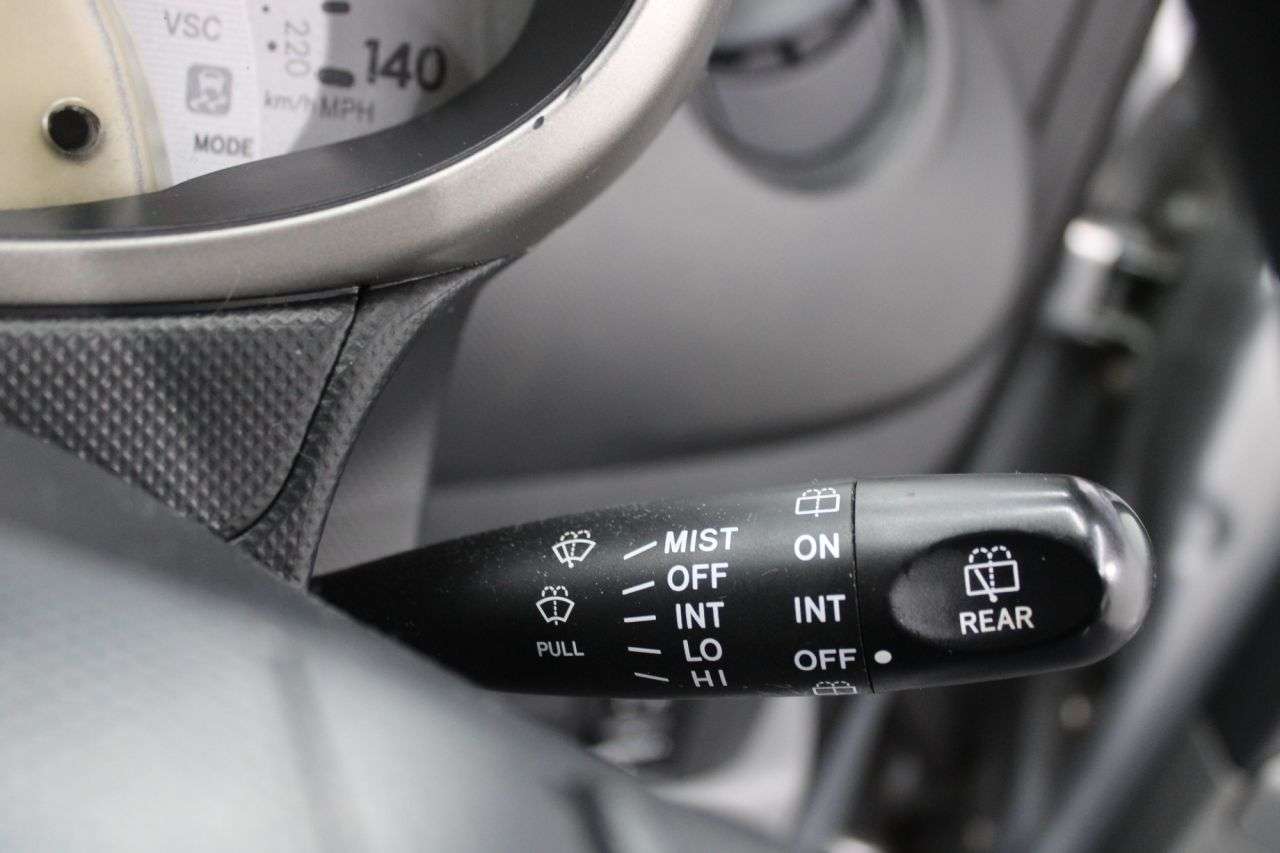 2010 DAIHATSU SIRION 2010 DAIHATSU SIRION