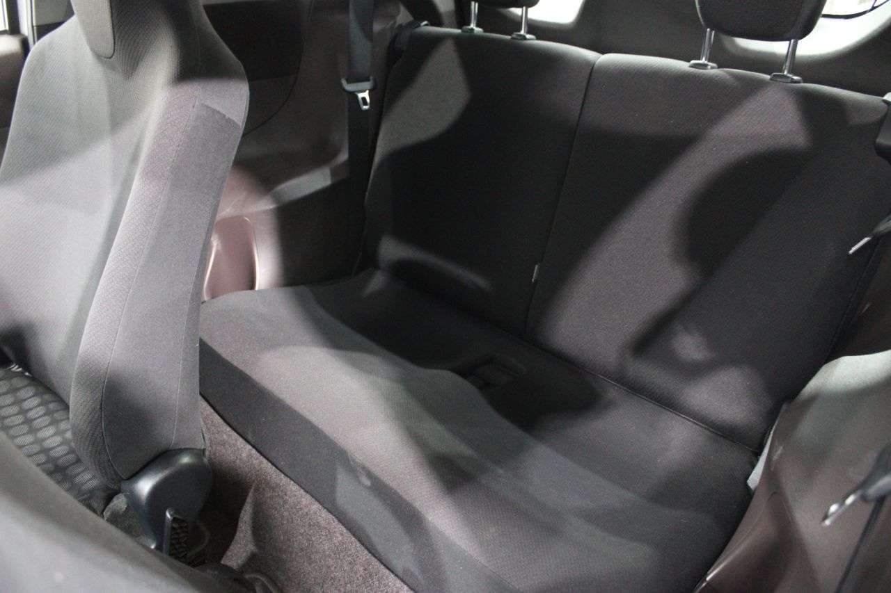 0 TOYOTA IQ 0 TOYOTA IQ