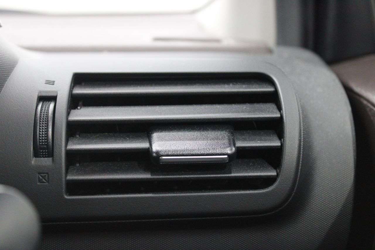 0 TOYOTA IQ 0 TOYOTA IQ