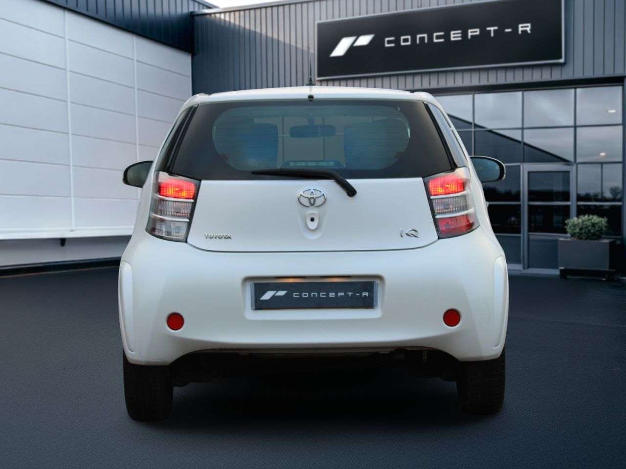 0 TOYOTA IQ 0 TOYOTA IQ