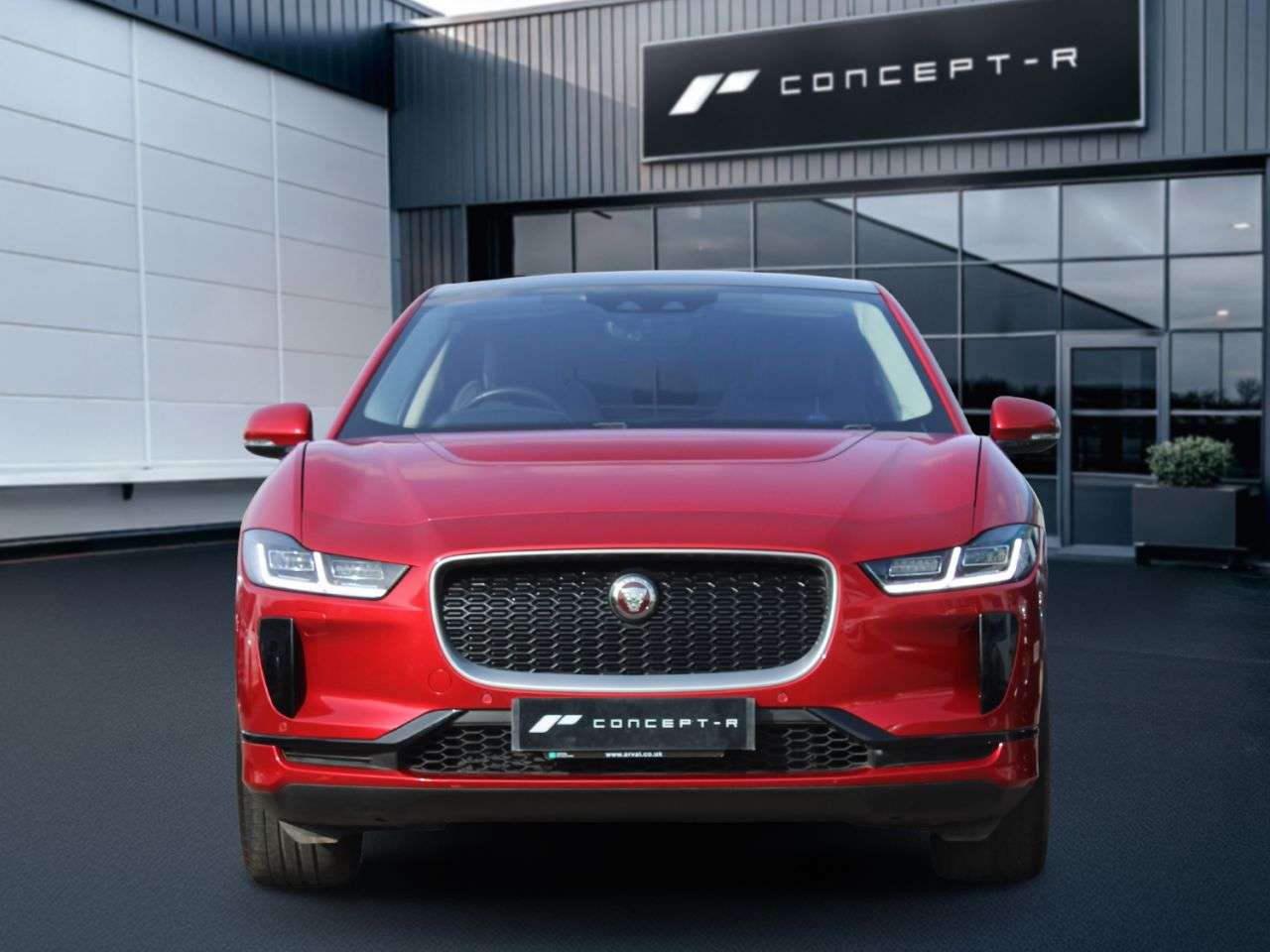 A 2020 JAGUAR I-PACE 400 90kWh SE SUV 5dr Electric Auto 4WD (400 ps) ***FULL SERVICE HISTORY*** A 2020 JAGUAR I-PACE 400 90kWh SE SUV 5dr Electric Auto 4WD (400 ps) ***FULL SERVICE HISTORY***