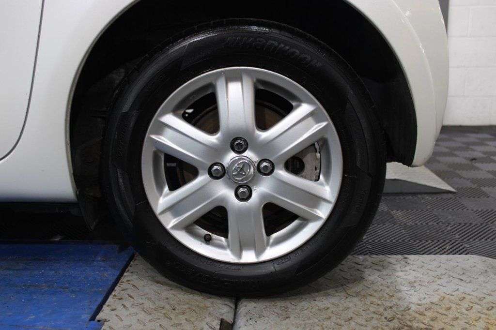 2009 TOYOTA IQ 2009 TOYOTA IQ