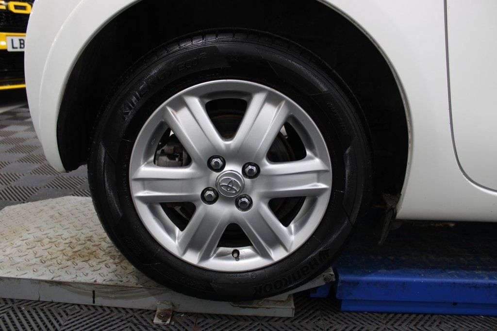 2009 TOYOTA IQ 2009 TOYOTA IQ