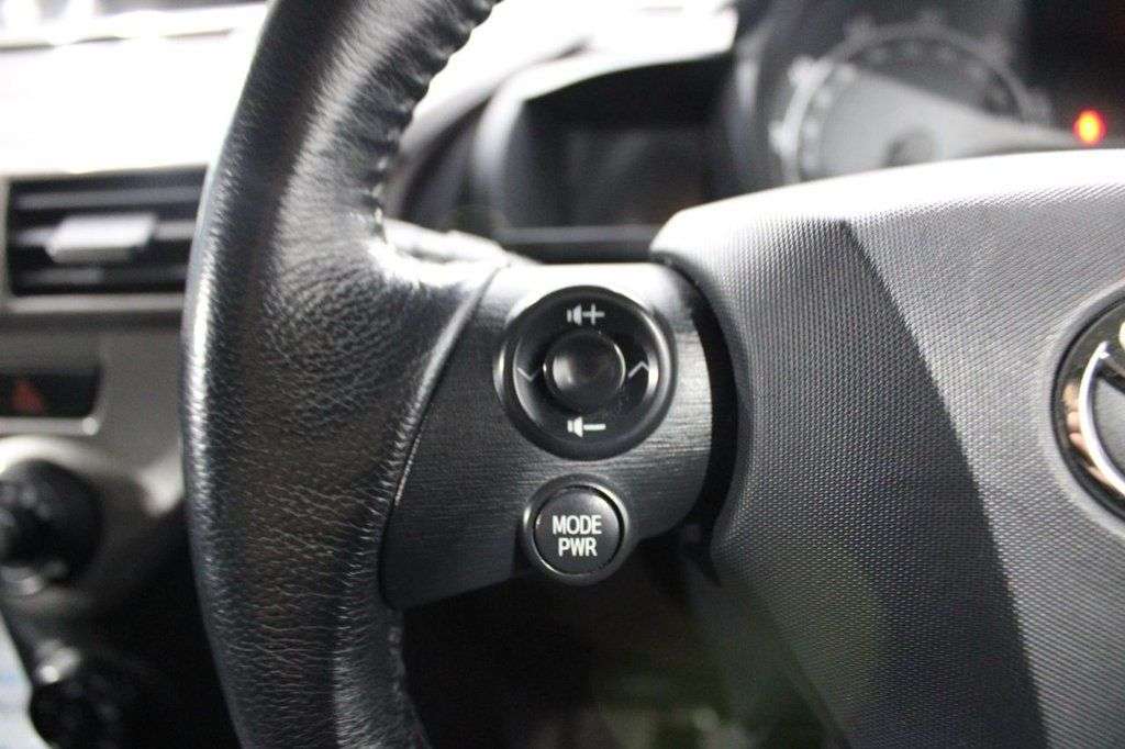 2009 TOYOTA IQ 2009 TOYOTA IQ