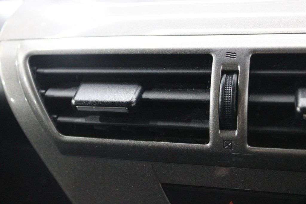 2009 TOYOTA IQ 2009 TOYOTA IQ