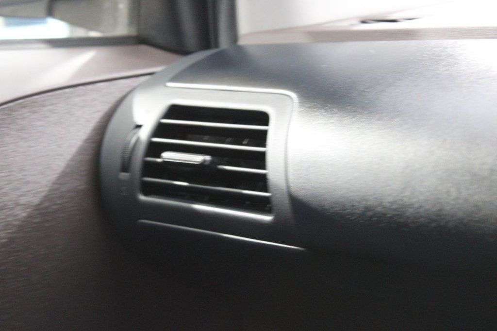 2009 TOYOTA IQ 2009 TOYOTA IQ