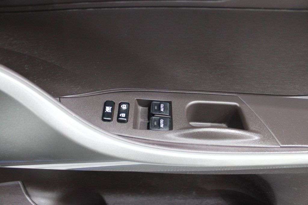 2009 TOYOTA IQ 2009 TOYOTA IQ