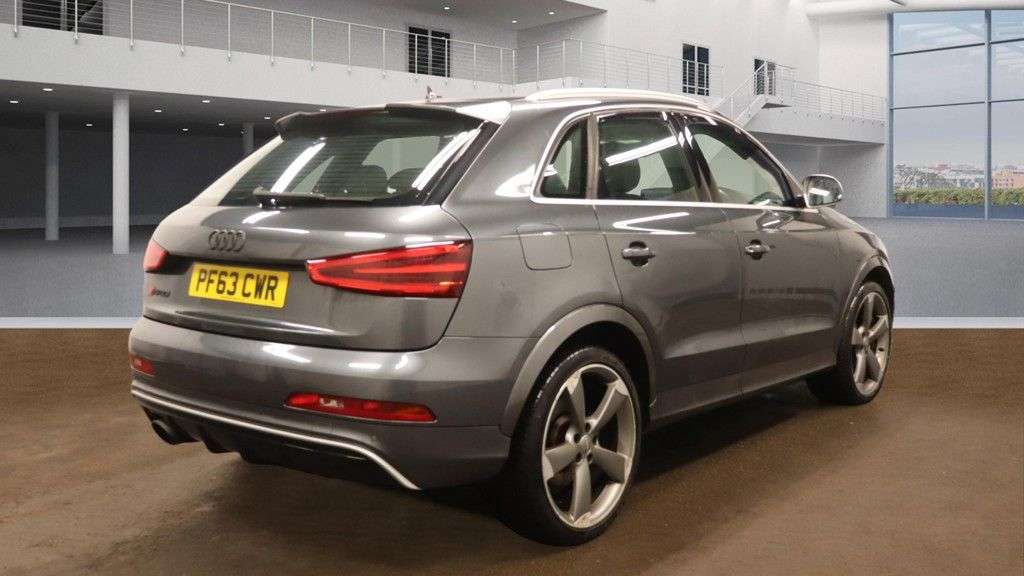 A 2014 AUDI RS Q3 2.5 TFSI SUV 5dr Petrol S Tronic quattro Euro 5 (s/s) (310 ps) ***FULL SERV A 2014 AUDI RS Q3 2.5 TFSI SUV 5dr Petrol S Tronic quattro Euro 5 (s/s) (310 ps) ***FULL SERV