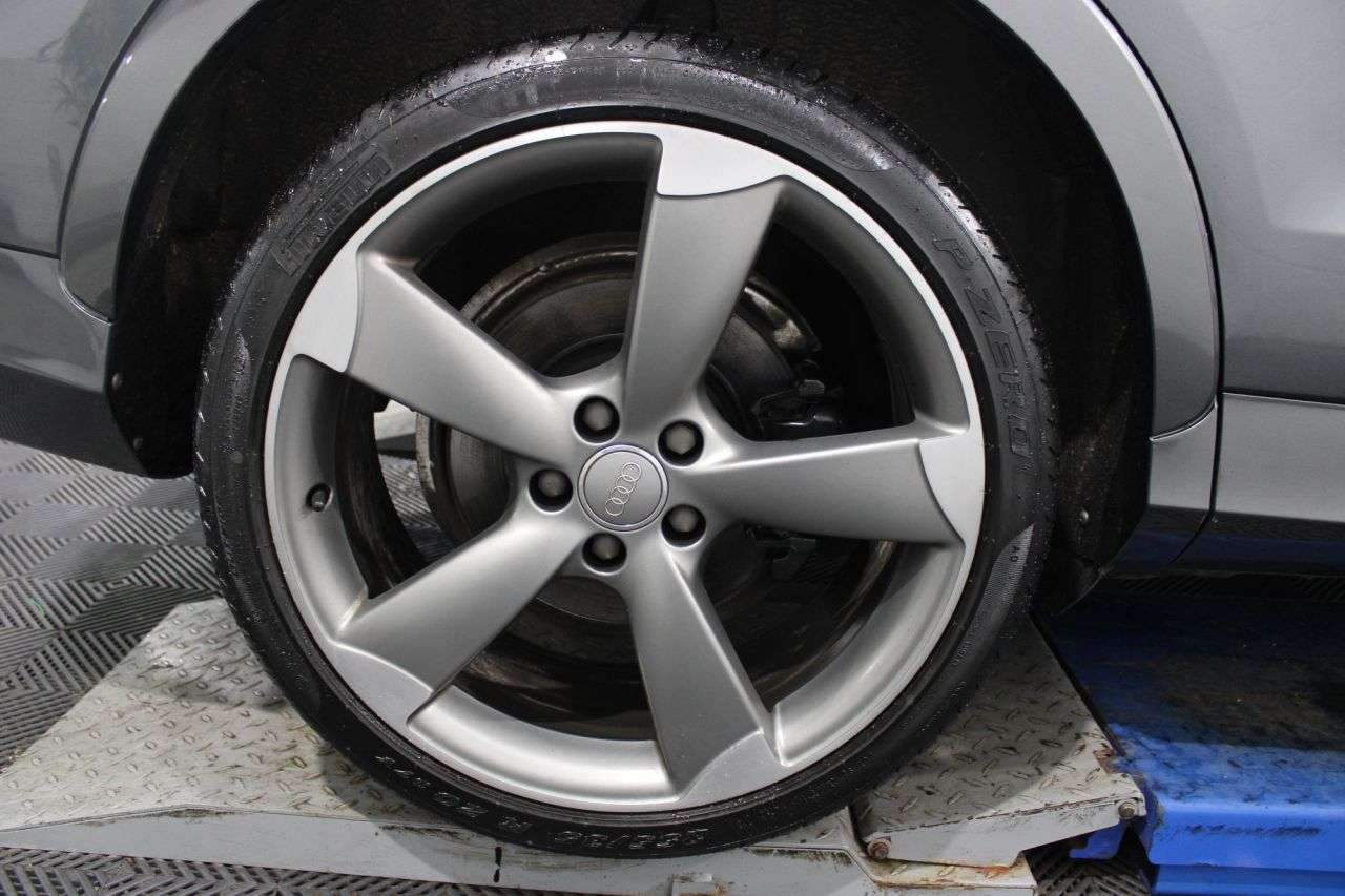 2014 AUDI RS Q3 2014 AUDI RS Q3