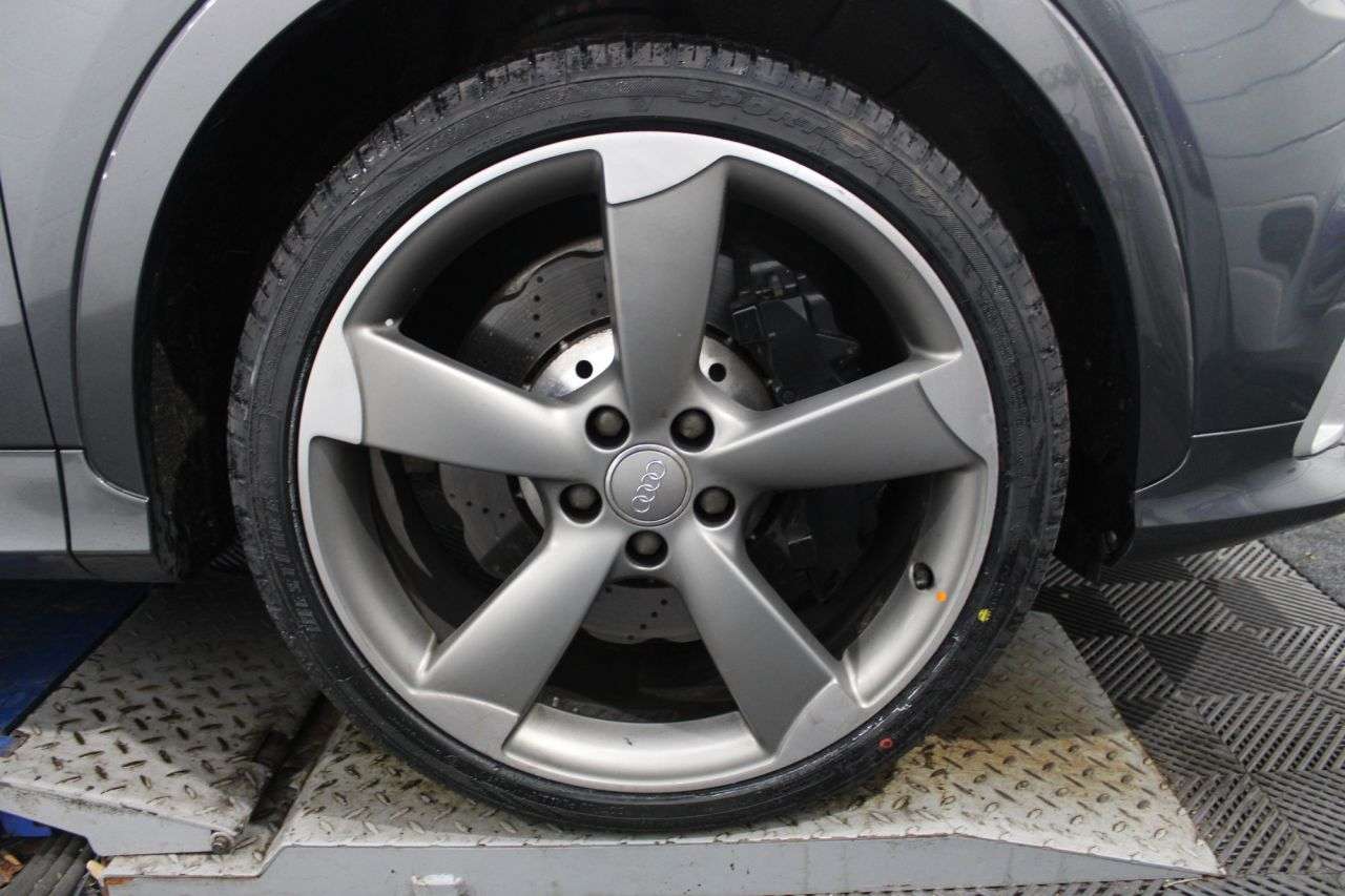 2014 AUDI RS Q3 2014 AUDI RS Q3