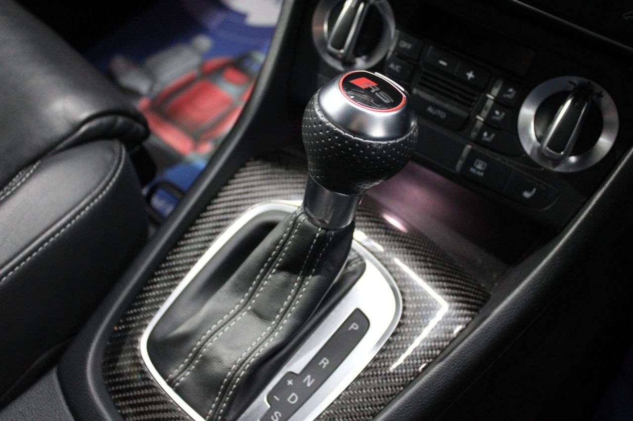 2014 AUDI RS Q3 2014 AUDI RS Q3