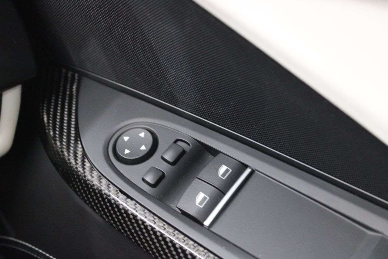 2017 BMW M6 2017 BMW M6